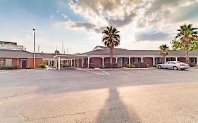 Winton Inn & Suites